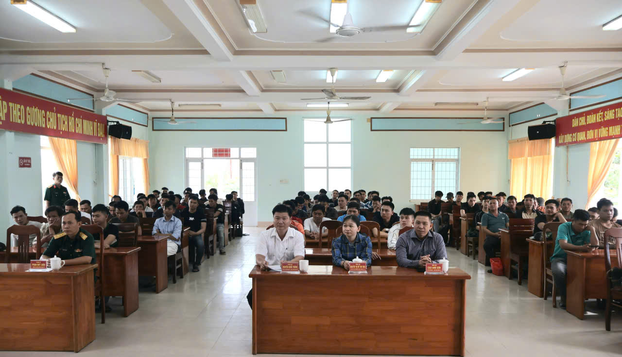 XÃ PHÚ HÒA 2: GẶP MẶT ĐỘNG VIÊN QUÂN NHÂN DỰ BỊ THAM GIA HUẤN LUYỆN, DIỄN TẬP NĂM 2026