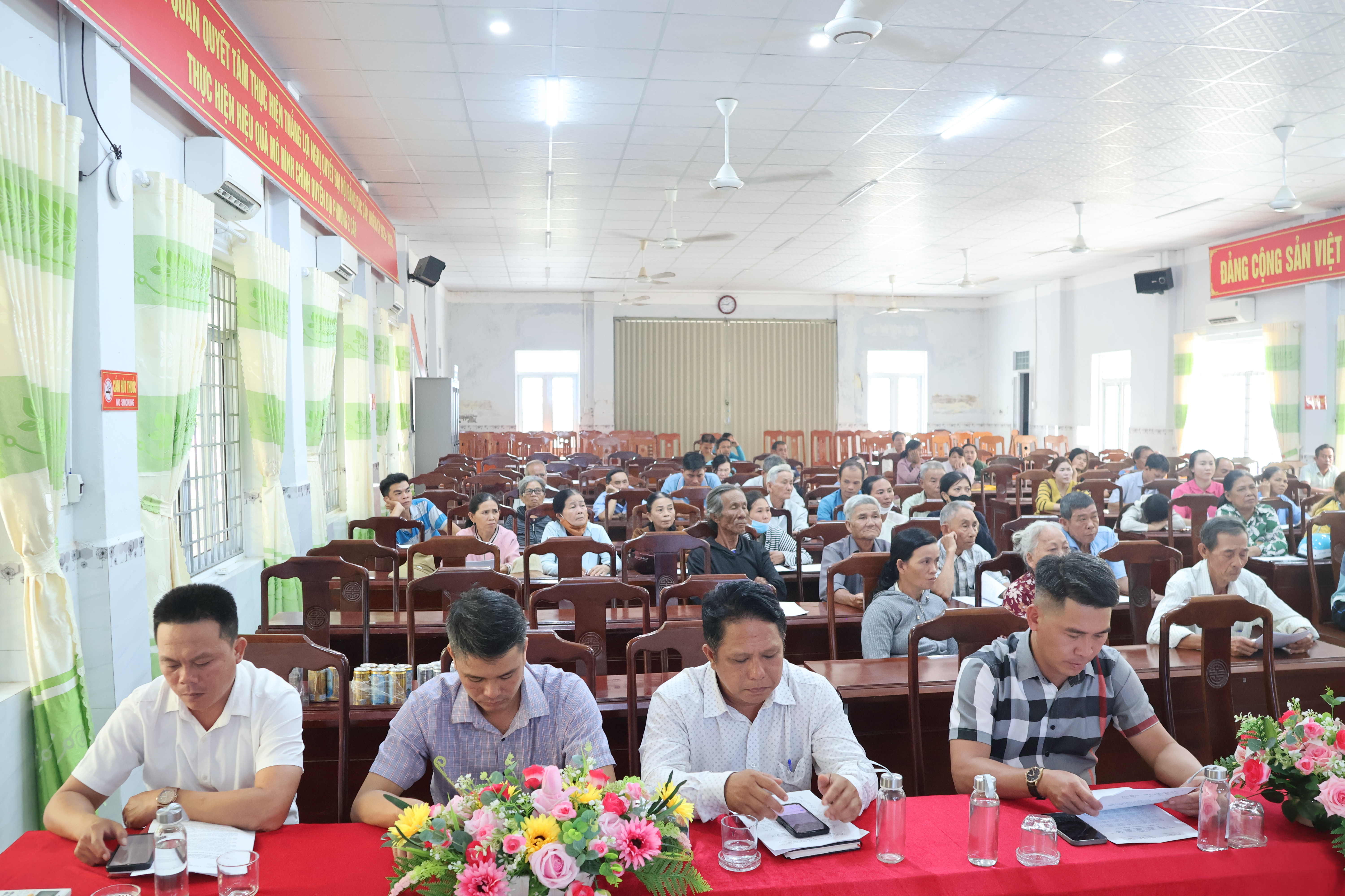 Tập huấn, triển khai kế hoạch thực hiện các Dự án thuộc chương trình mục tiêu quốc gia giảm nghèo bền vững
